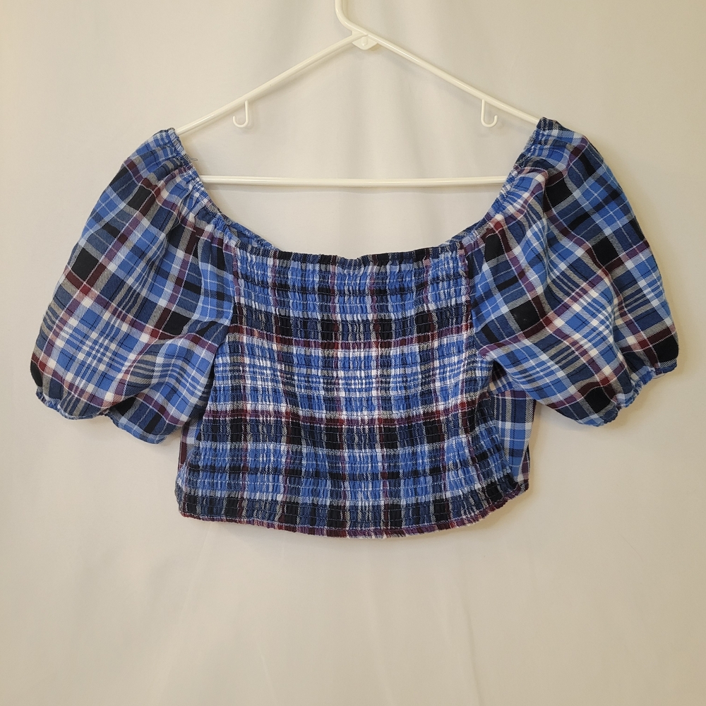 Wild Fable Women's Blue Plaid V-Neck Short Sleeve Crop Top - Picture 2 of 3